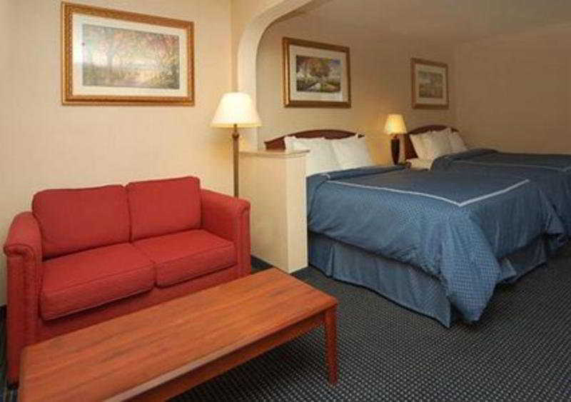Comfort Suites Clovis Room photo